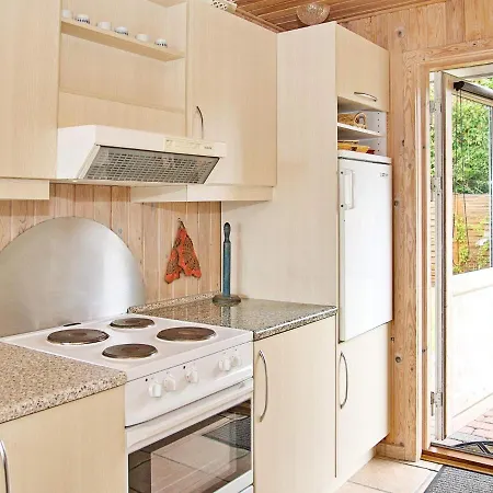 펜션 Quaint Holiday In Bjert With Beach Nearby *